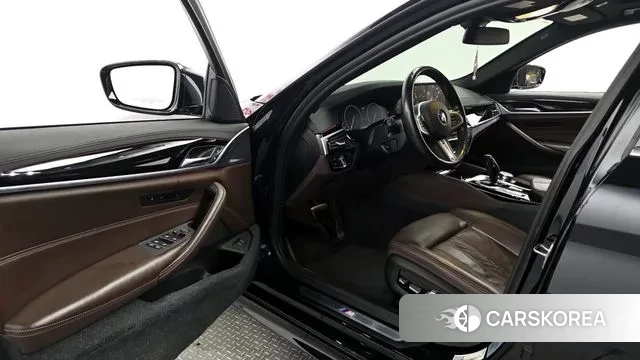 BMW 5 Series (G30) id 3013625 из Кореи 20