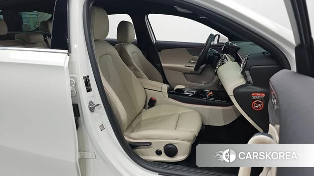 Mercedes-Benz A-Class W177 id 3852653 из Кореи 20