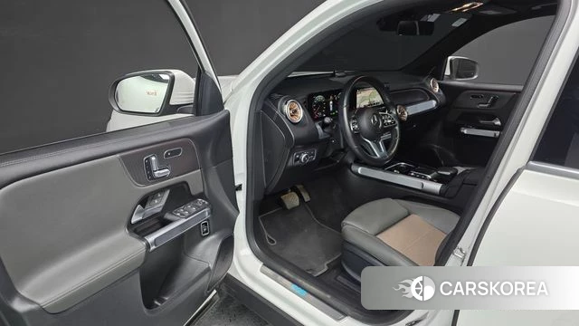 Mercedes-Benz EQB X243 id 4481023 из Кореи 32