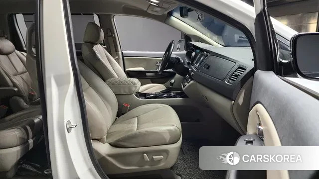 Kia The New Carnival id 3220587 из Кореи 20