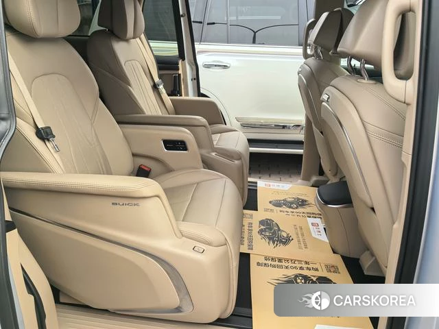 Buick GL8 PHEV id 4190448 из Китая 18