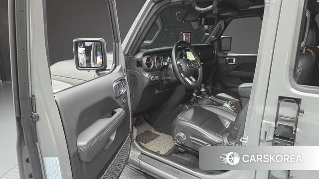 Jeep Wrangler (JL) id 4329884 из Кореи 31