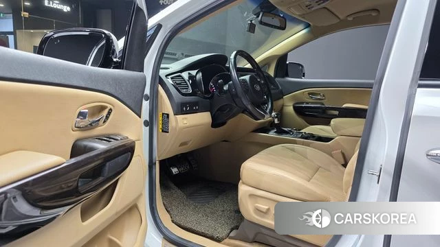 Kia All New Carnival id 4543783 из Кореи 20