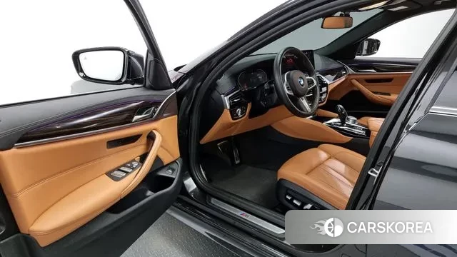 BMW 5 Series (G30) id 3012043 из Кореи 20