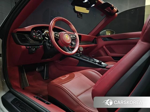 Porsche 911(992) id 4572695 из Кореи 20