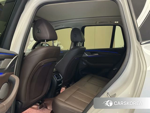 BMW X3 id 4321022 из Китая 26