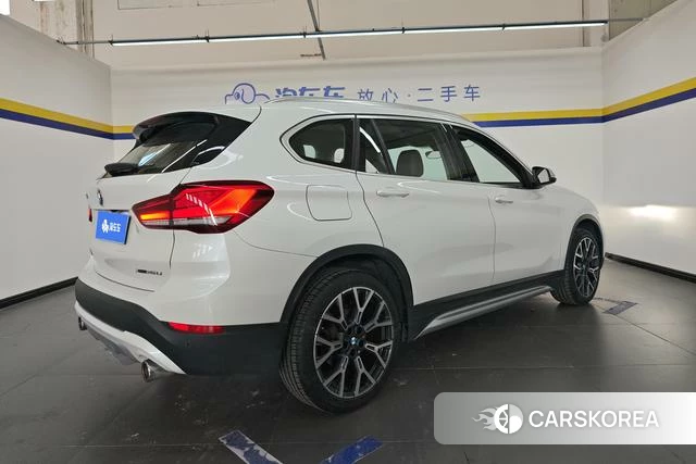 BMW X1 id 3824762 из Китая 17