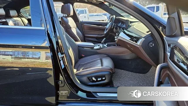 BMW 5 Series (G30) id 3459879 из Кореи 20