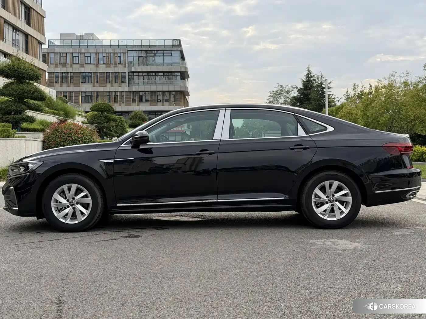 Volkswagen Passat plug-in hybrid id 4539447 из Китая 25