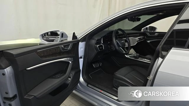 Audi A7 (4K) id 4769706 из Кореи 32