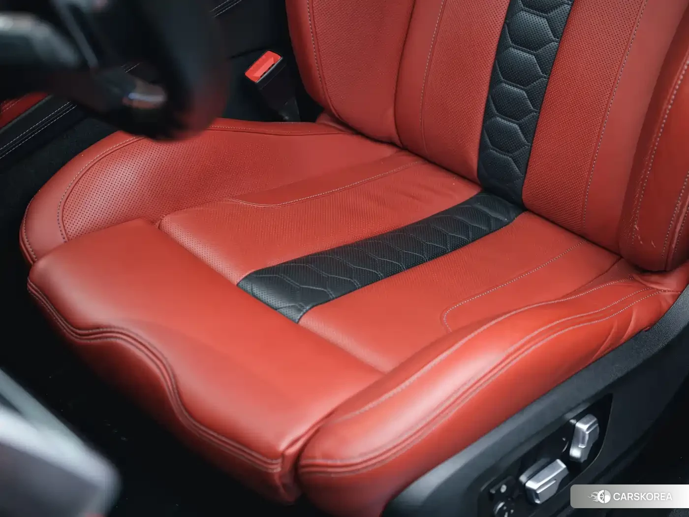 BMW X6 M id 4679842 из Китая 28