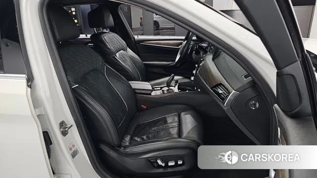 BMW 5 Series (G30) id 2995712 из Кореи 20