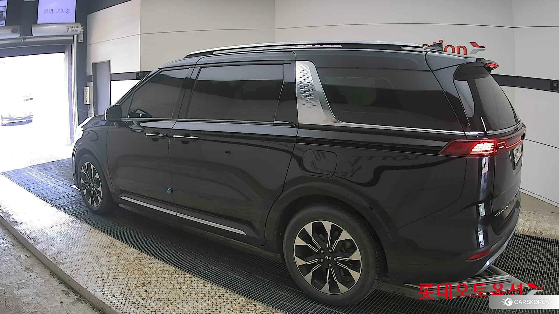 Kia Carnival id 4289625 из Кореи 37