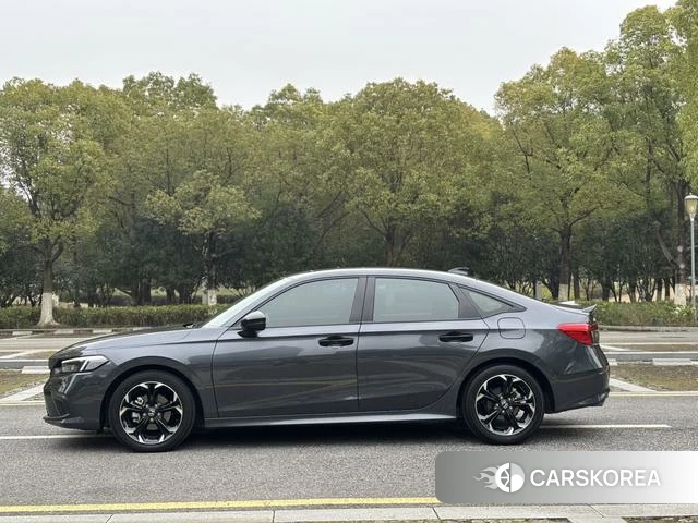 Honda Civic id 4272767 из Китая 21