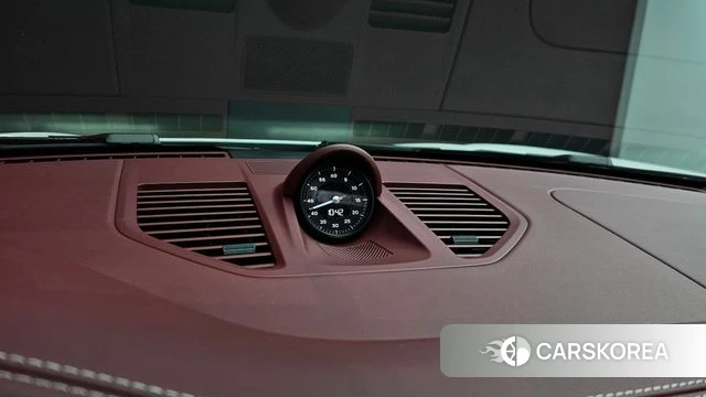 Porsche 911(992) id 4229770 из Кореи 20