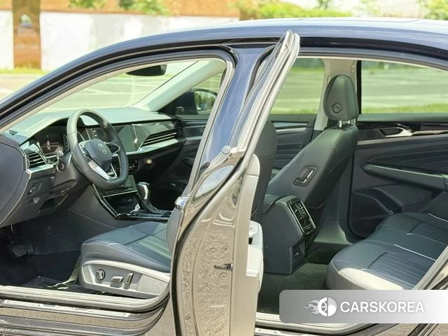 Volkswagen Passat id 4300365 из Китая 20