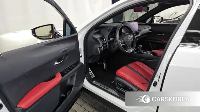 Lexus UX250h id 3236675 из Кореи 20