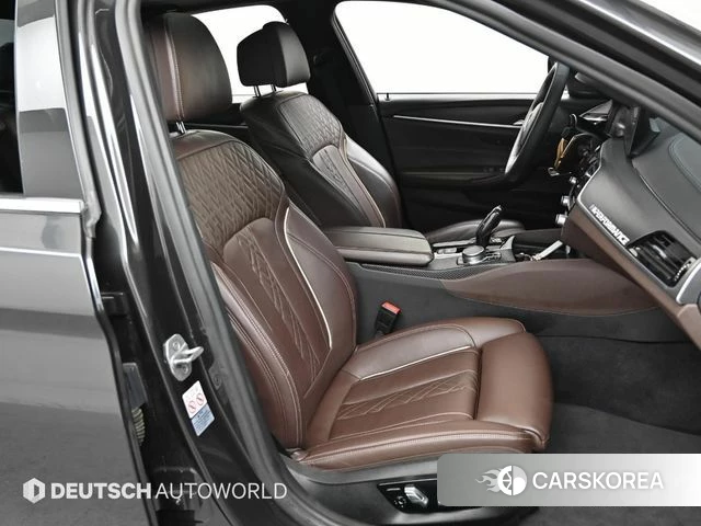 BMW 5 Series (G30) id 3813632 из Кореи 20