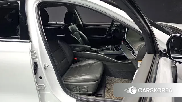 Hyundai The New Grandeur IG Hybrid id 3479565 из Кореи 20