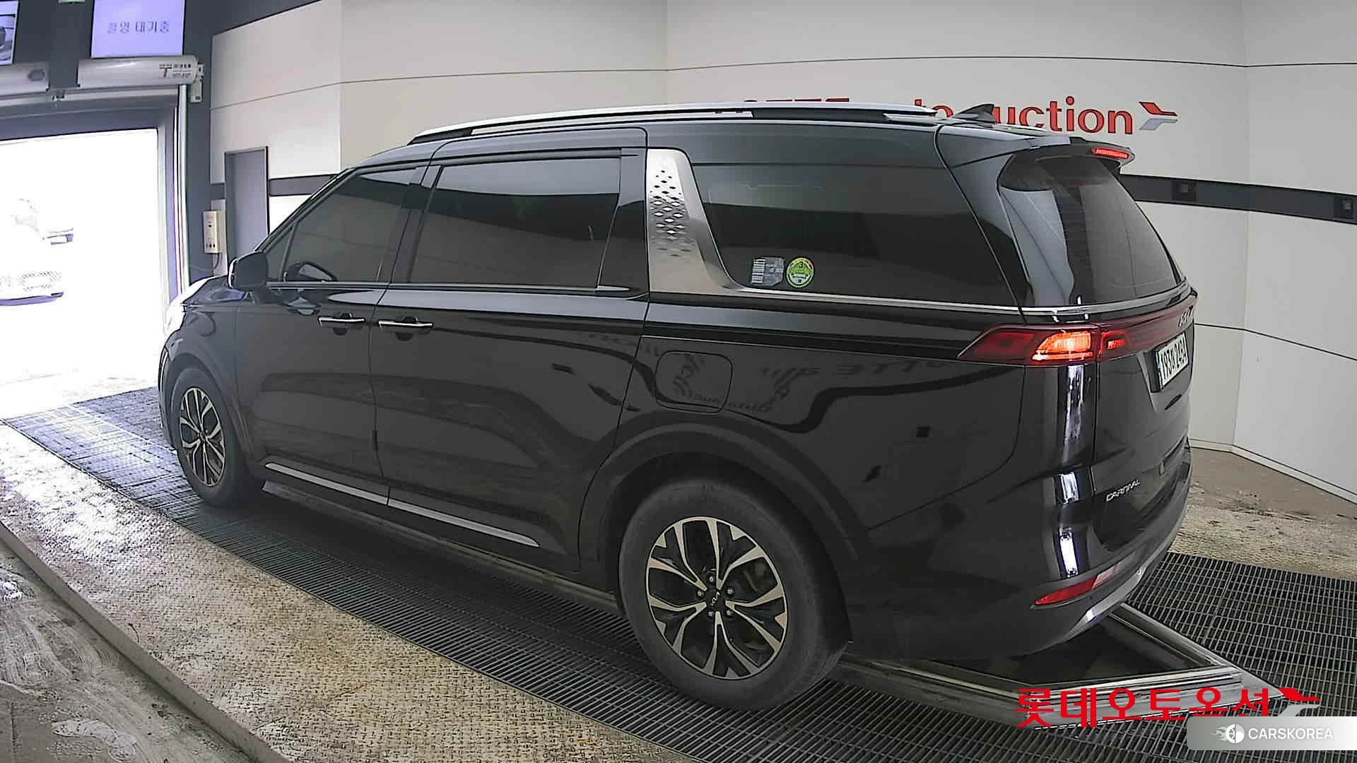 Kia Carnival id 3888402 из Кореи 38