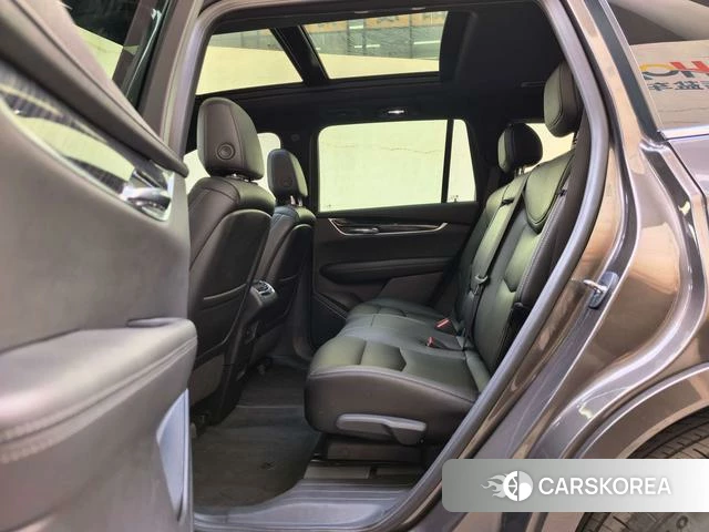 Cadillac XT6 id 4213614 из Китая 16