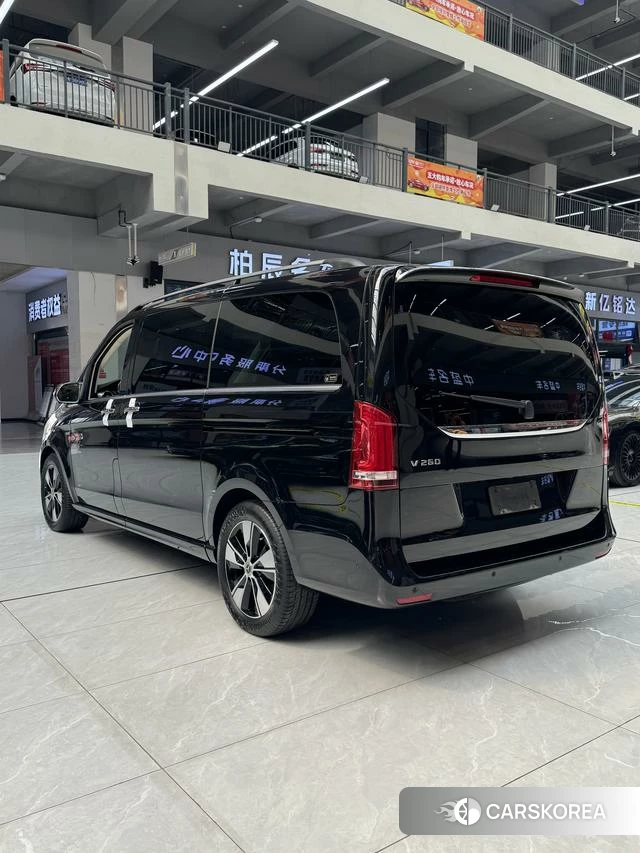 Mercedes-Benz V-class id 4259619 из Китая 16