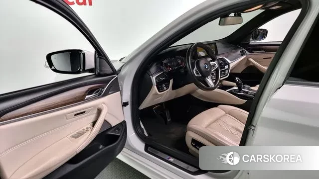 BMW 5 Series (G30) id 3013152 из Кореи 20