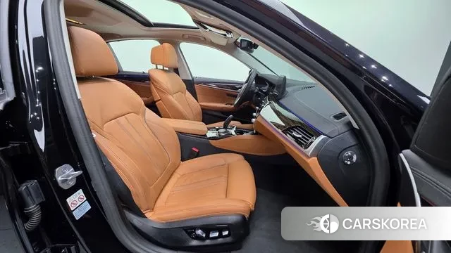 BMW 5 Series (G30) id 3016374 из Кореи 20