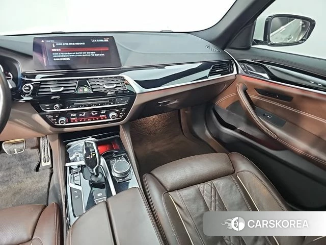 BMW 5 Series (G30) id 4900783 из Кореи 18