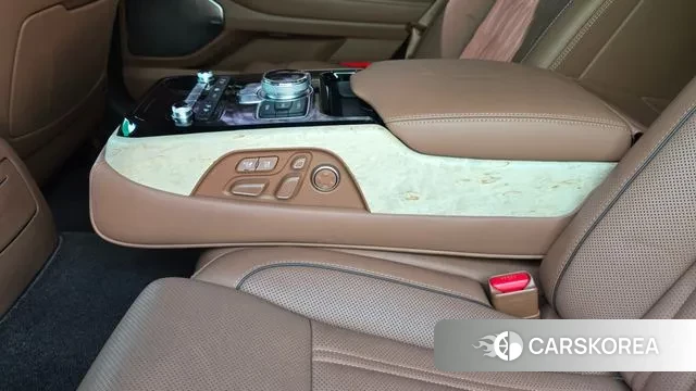 Genesis G90 id 3754296 из Кореи 17