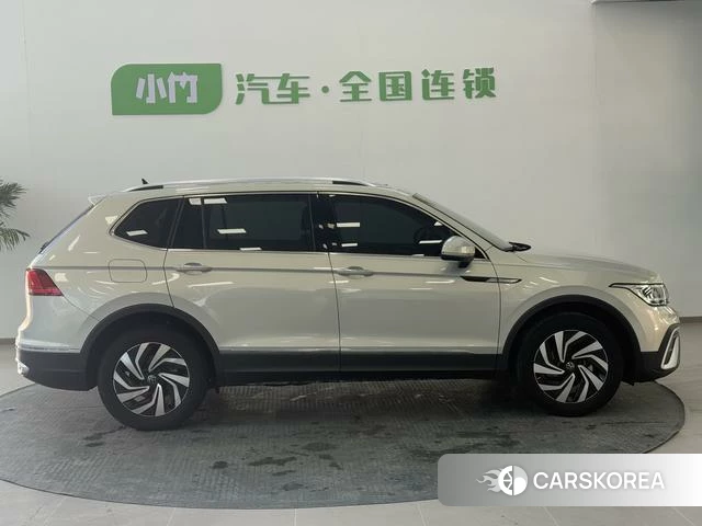 Volkswagen Tiguan L id 4262584 из Китая 25