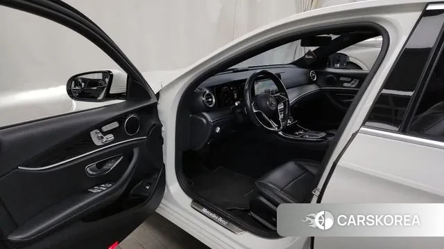 Mercedes-Benz E-Class W213 id 3606798 из Кореи 20