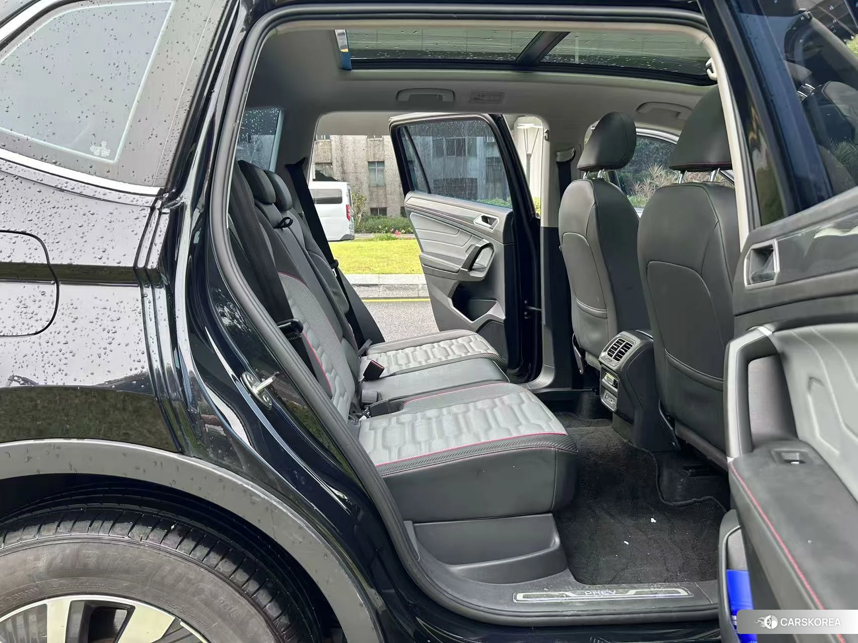 Volkswagen Tiguan L PHEV id 4440474 из Китая 16