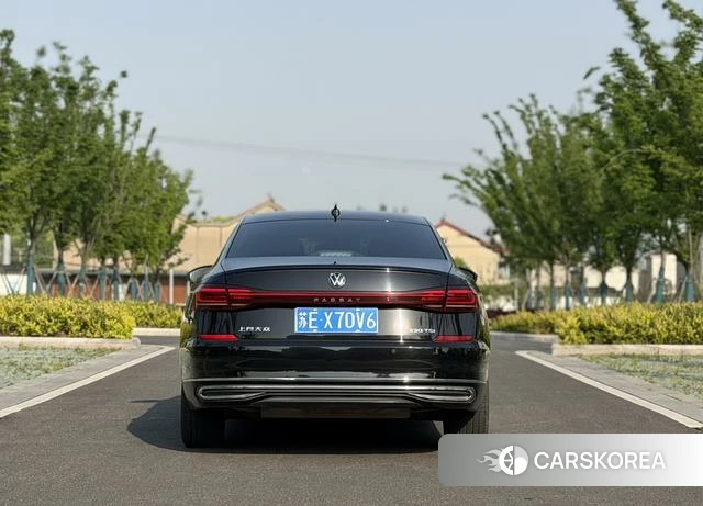 Volkswagen Passat id 4240922 из Китая 13