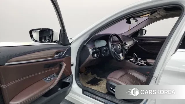 BMW 5 Series (G30) id 3608073 из Кореи 20