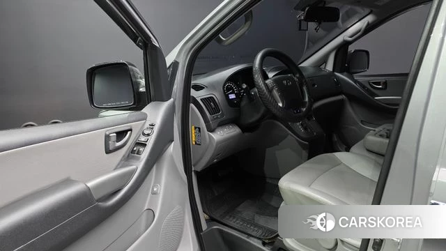 Hyundai The New Grand Starex id 4501627 из Кореи 30