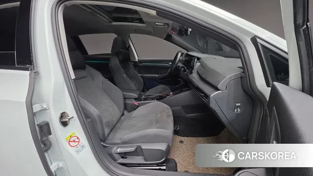 Volkswagen Golf 8th Generation id 3654381 из Кореи 20