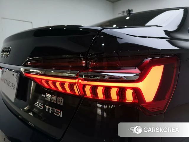Audi A6L id 4261584 из Китая 21