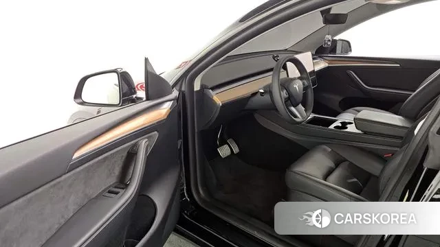 Tesla Model Y id 3751021 из Кореи 20