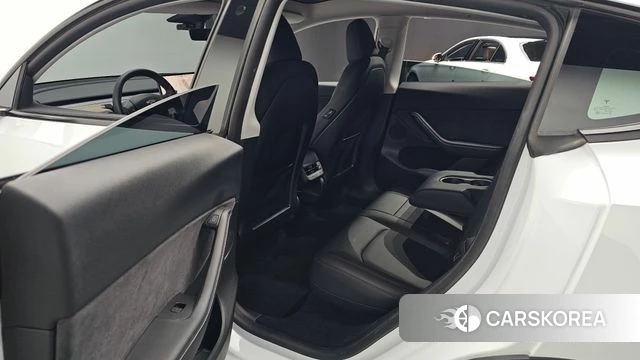 Tesla Model Y id 4691744 из Кореи 31