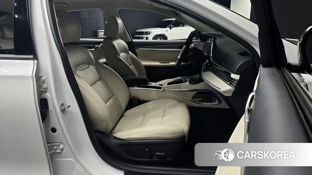 Hyundai The New Grandeur IG id 4636902 из Кореи 31