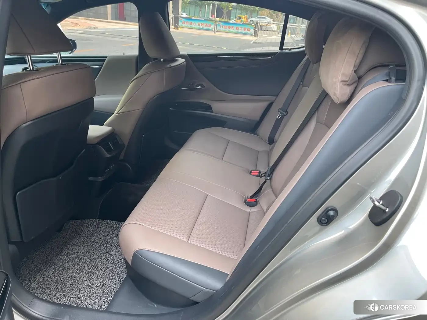 Lexus ES id 4553966 из Китая 24