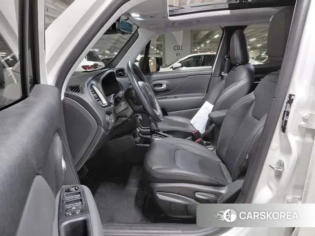 Jeep Renegade id 3037664 из Кореи 18