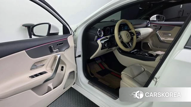 Mercedes-Benz A-Class W177 id 3832489 из Кореи 20