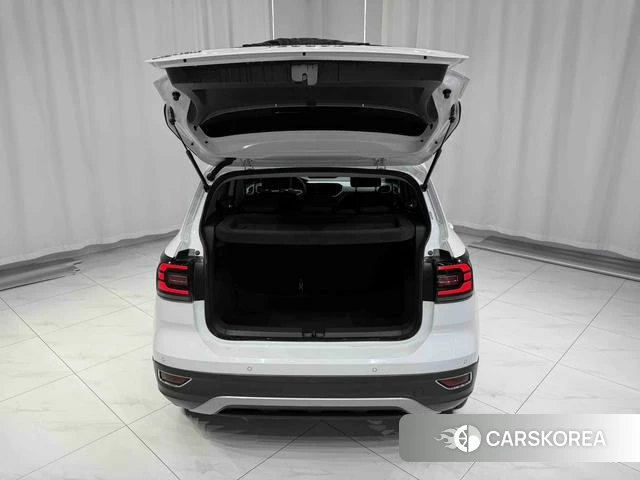 Volkswagen Exploring the shadow id 4335000 из Китая 22