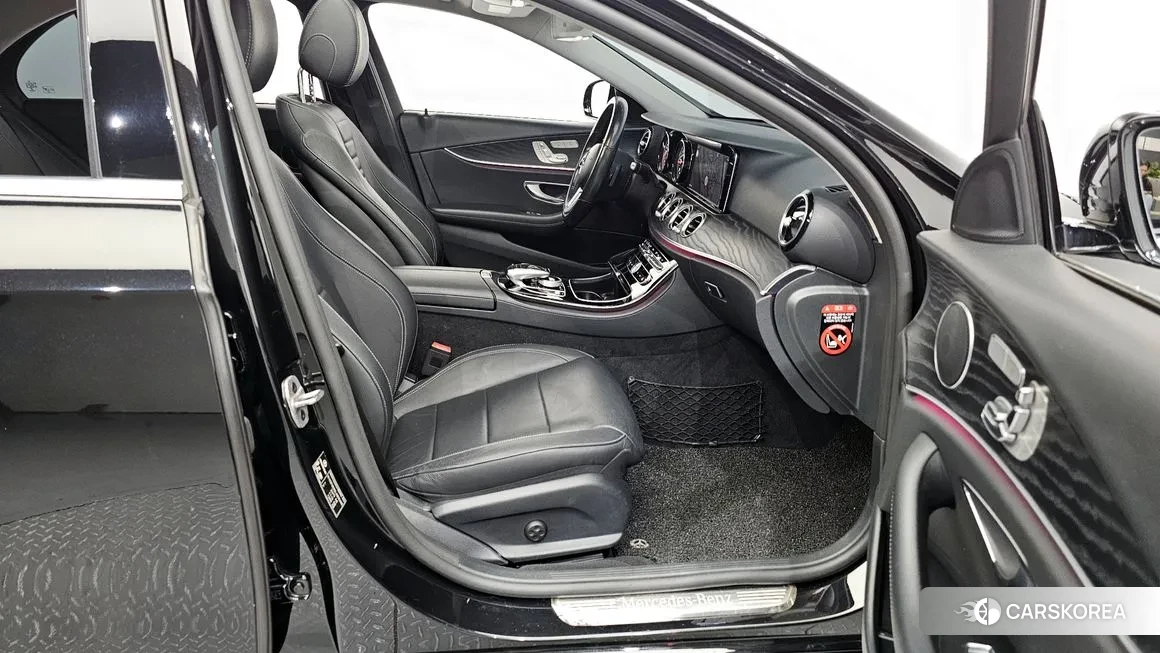 Mercedes-Benz E-Class W213 id 2051709 из Кореи 19