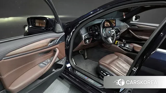 BMW 5 Series (G30) id 3601313 из Кореи 20