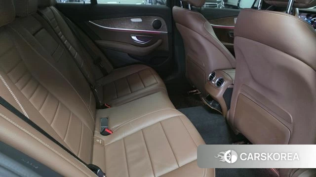 Mercedes-Benz E-Class W213 id 3799091 из Кореи 17