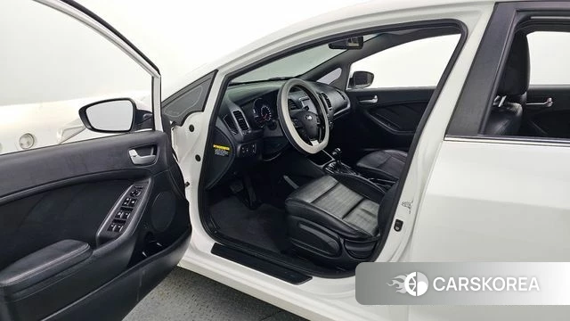 Kia The New K3 id 3917495 из Кореи 20