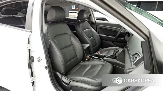 Hyundai Avante AD id 3617274 из Кореи 20